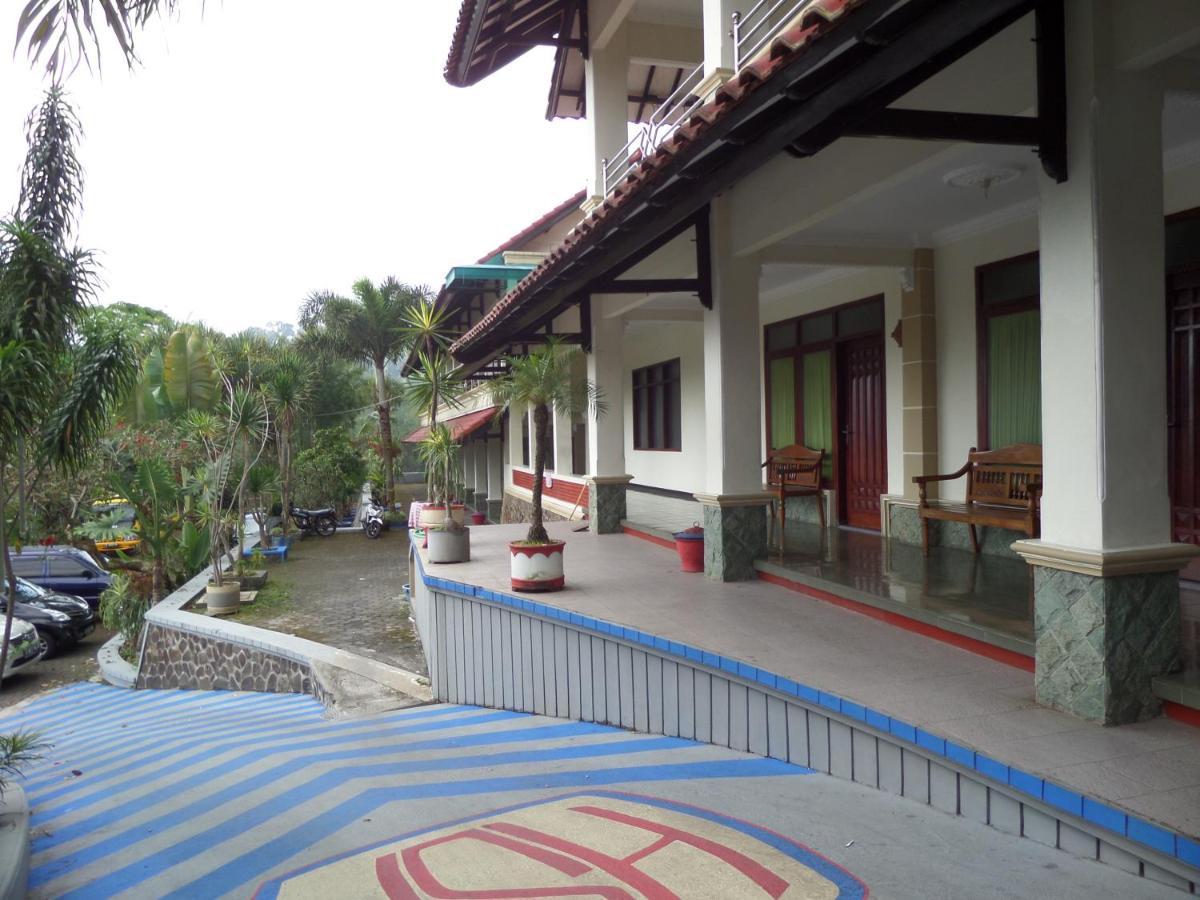 Sukapura Permai Hotel Lambangkuning Exteriér fotografie